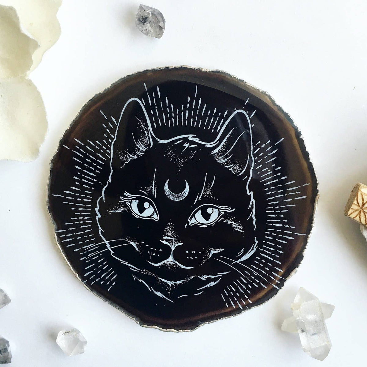 &quot;Midnight Familiar&quot; Halloween Cat Agate Slice