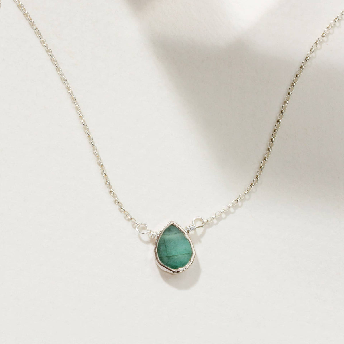 Emerald Silver Delicate Necklace