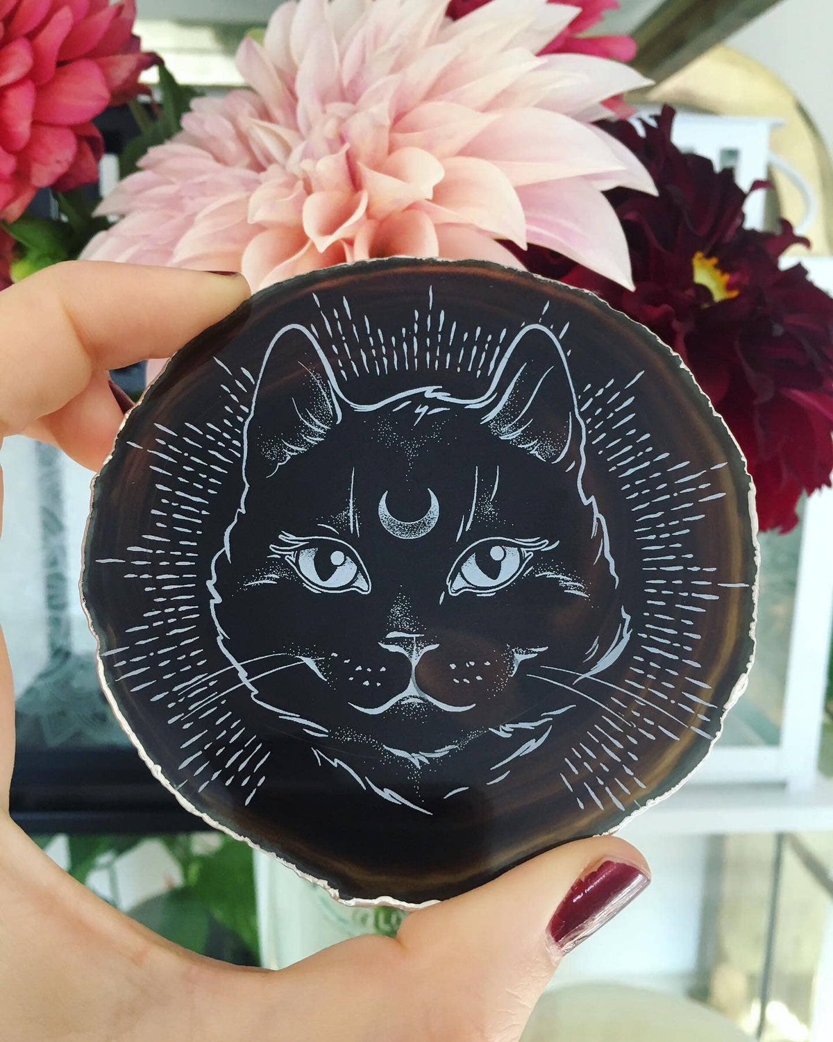 &quot;Midnight Familiar&quot; Halloween Cat Agate Slice