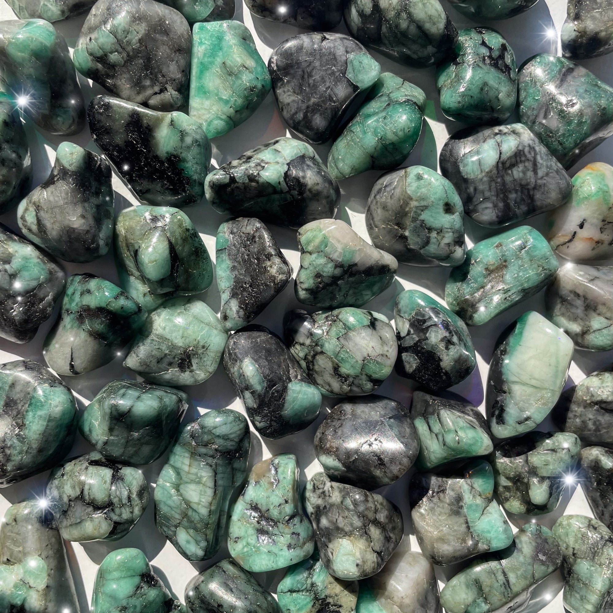 Emerald Tumbled Pocket Stone - Rocks with Sass