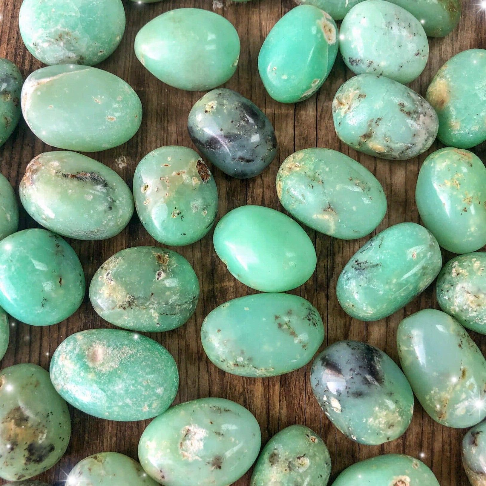 Small-sized Chrysoprase tumbled pocket stone.